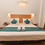 Hotel Gray Saffron - Near Rohini Sector 18, 19 Metro Station