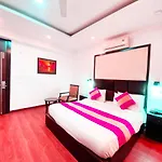 Hotel Admire Gold - Pachim Vihar Delhi