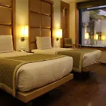 Almondz Hotel