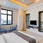 Oyo Townhouse 484 Sanskriti