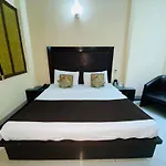 Hotel Lloyd Residency Nehru Place