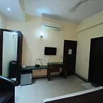 Hotel Lloyd Residency Nehru Place