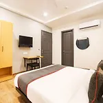 Hotel Golden Saffron \