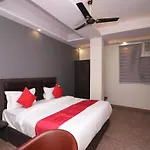 Oyo 36848 Embellish Inn