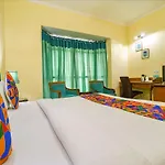 OYO 13052 Hotel Conclave Inn