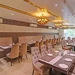 Capital O 76595 Hotel 16