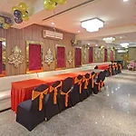 Capital O 76595 Hotel 16