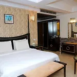 Venizia Sarovar Portico