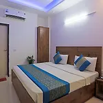 Suites Admiral Delhi Airport