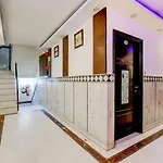 Oyo 7781 Hotel Sai International