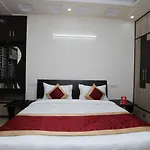 Oyo 10960 Hotel Royal India