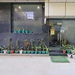 Hotel Smart Signature - Delhi Airport