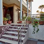 Kapoor Residency