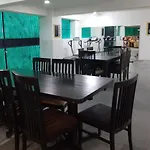 Abuzz Oxfordcaps Shahpurjaat Delhi