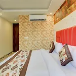 Hotel Smart Signature - Delhi Airport