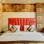 Hotel Smart Signature - Delhi Airport