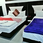 Hotel Sai Crystal Inn Near New Delhi Railway Station