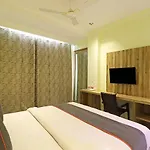 Hotel Good Vibe Near Delhi Igi Airport