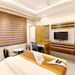 Hotel Orange Snapper Couple Friendly At Near Tilak Nagar