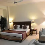Hotel Lohias Delhi Airport
