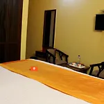 Oyo Home Stay Prachi Villa Near Gtb Nagar Metro Station