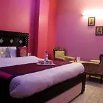 Oyo Home Stay Prachi Villa Near Gtb Nagar Metro Station