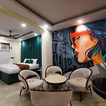 The Twenties Kamla Nagar