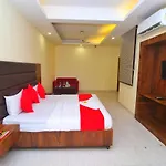 Hotel Hanuwant Inn