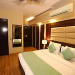 Hotel Palm Grand Naraina New Delhi - Couple Friendly Local Ids Accepted
