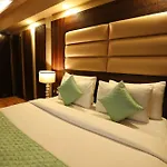 Hotel Palm Grand Naraina New Delhi - Couple Friendly Local Ids Accepted
