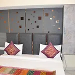 Hotel Wall City 55