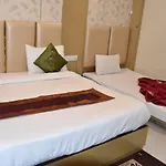 Hotel Wall City 55