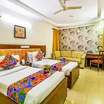 Fabhotel Signature Plaza