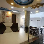 Hotel Paras Delhi Airport
