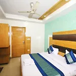 Hotel Lav Kush Deluxe \
