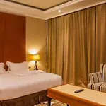 Airport Hotel The Volga