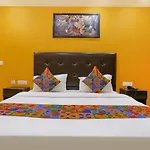 Fabexpress Taj Home Stay