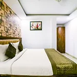 Hotel Pearl - Mahipalpur Delhi Airport