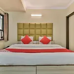 Oyo Hotel Clink