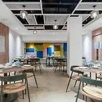 Le Roi Express Paharganj