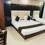 Hotel Aerotech Near Igi Airport