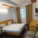 Hotel Tjs Grand