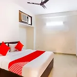 Oyo Royale Avenue