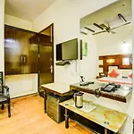 Oyo Hotel Asko International Near Gurudwara Shri Bangla Sahib