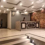 Family Hotel Tark Near Igi Airport Delhi