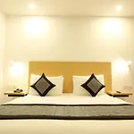 Hotel Rudra Inn At Chhatarpur \