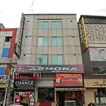 Oyo Ashoka International Near Gurudwara Shri Bangla Sahib
