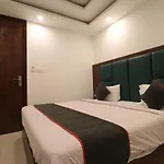 Family Hotel Tark Near Igi Airport Delhi