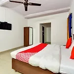 Flagship Hotel Red Stone Near Dilli Haat Ina