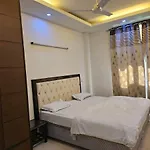 Spacious 2Bhk Apartment!